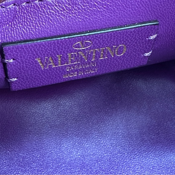 🎀SOLD🎀NWT💯% Auth Valentino Garavani Roman Stud Crystal Leather Bag - Picture 10 of 10